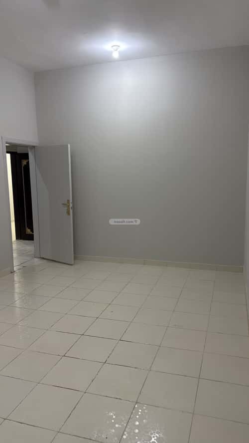 Building 1600 SQM Facing North Dahrat Laban, West Riyadh, Riyadh