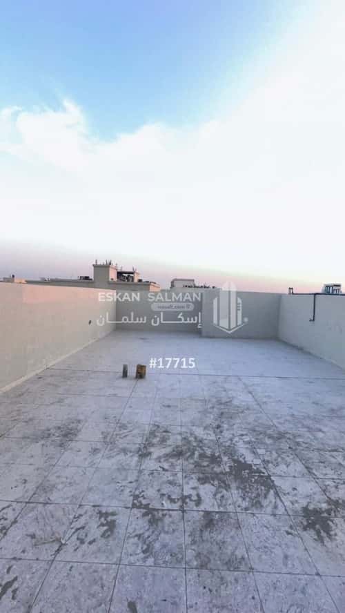 فيلا 245.5 متر مربع غربية على شارع 15م ضاحية الملك فهد، الدمام