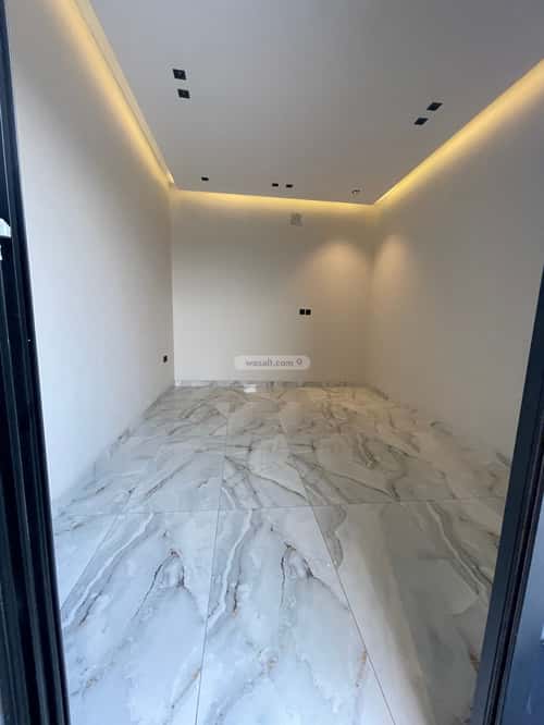 فيلا 360 متر مربع شرقية على شارع 30م قصر الخليج، الدمام