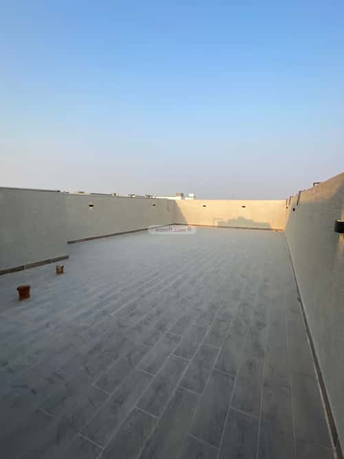 فيلا 360 متر مربع شرقية على شارع 30م قصر الخليج، الدمام