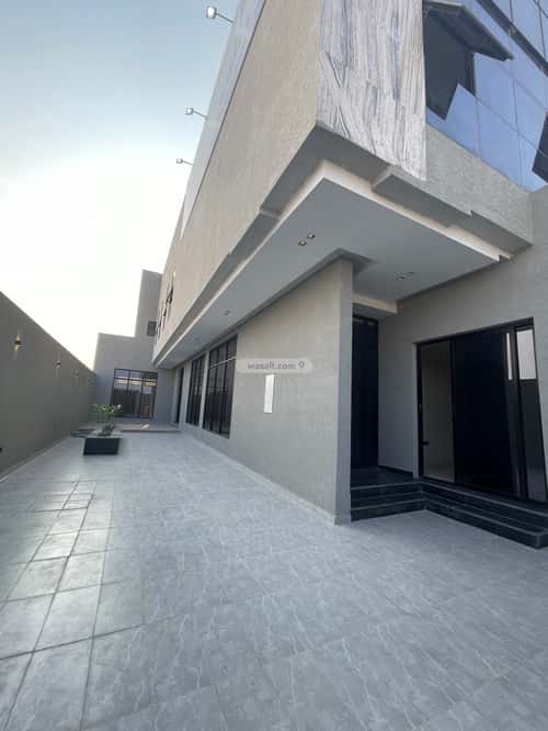 فيلا 360 متر مربع شرقية على شارع 30م قصر الخليج، الدمام