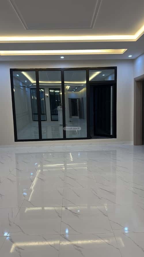 فيلا 300 متر مربع شمالية على شارع 15م طيبة، شمال جدة، جدة