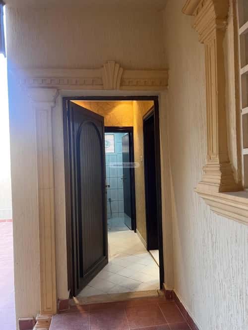 Villa 250 SQM Facing North on 15m Width Street Ar-Rabwah, Central Riyadh, Riyadh