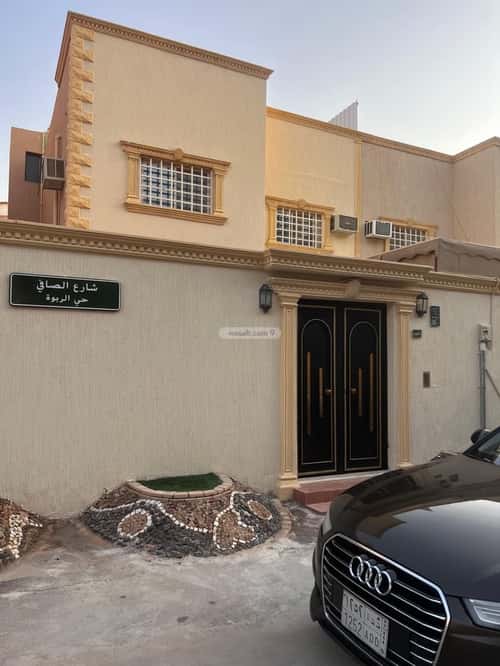 فيلا 250 متر مربع شمالية على شارع 15م الربوة، وسط الرياض، الرياض