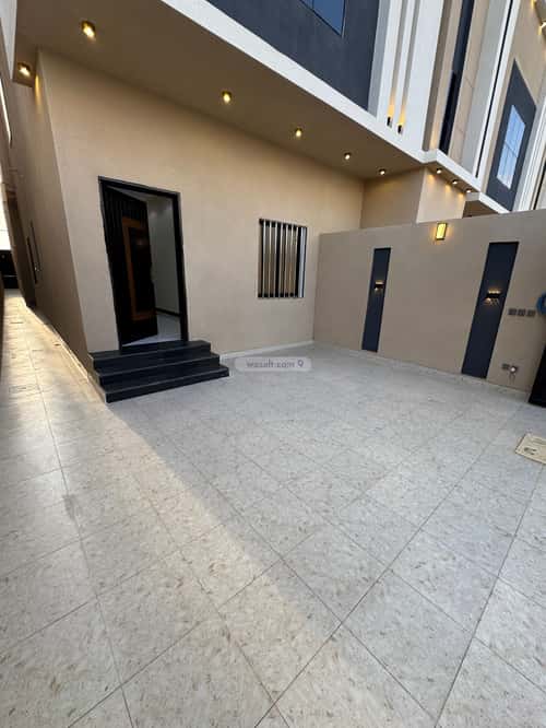 Floor 214 SQM with 6 Bedrooms Al-Wurud, Khamis Mushait