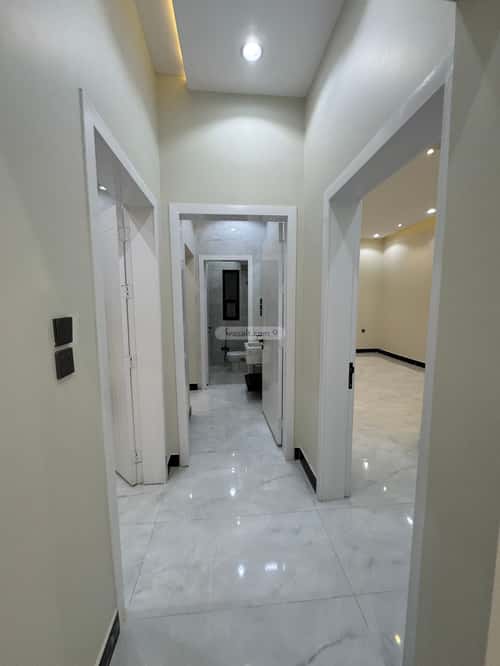 Floor 214 SQM with 6 Bedrooms Al-Wurud, Khamis Mushait