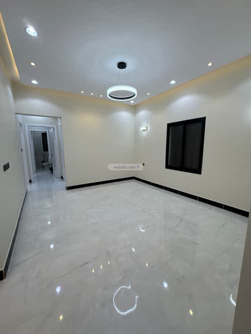 Floor 364 SQM with 8 bedrooms الورود، خميس مشيط