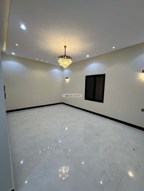 Floor 364 SQM with 8 bedrooms الورود، خميس مشيط