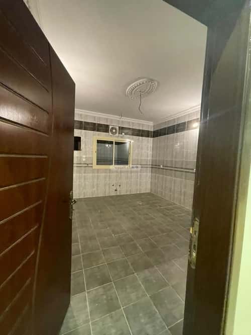 عمارة ب 5 أدوار واجهة شمالية البحيرات، مكة المكرمة