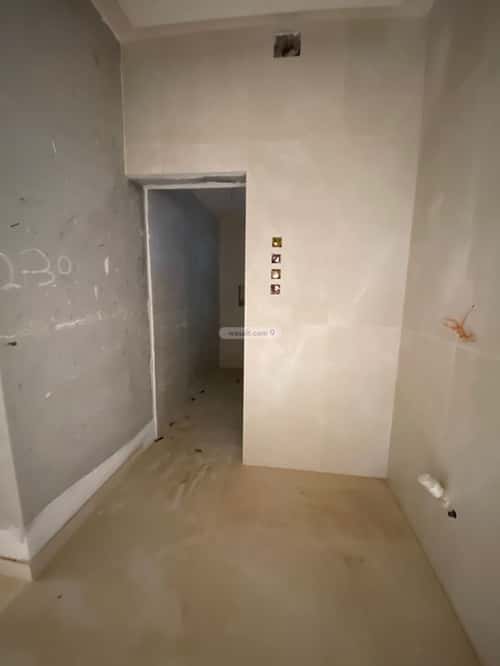 فيلا 567 متر مربع شمالية غربية على شارع 15م الياقوت، أبها