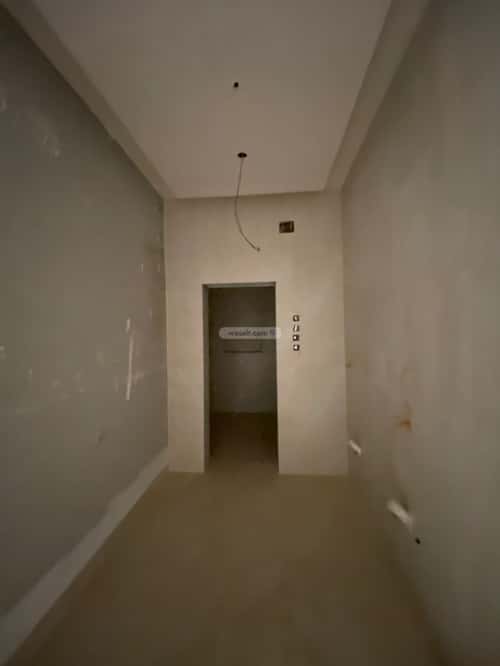 فيلا 567 متر مربع شمالية غربية على شارع 15م الياقوت، أبها