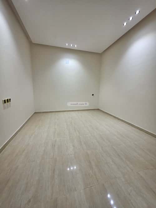 Floor 147 SQM with 5 bedrooms بدر، جنوب الرياض، الرياض