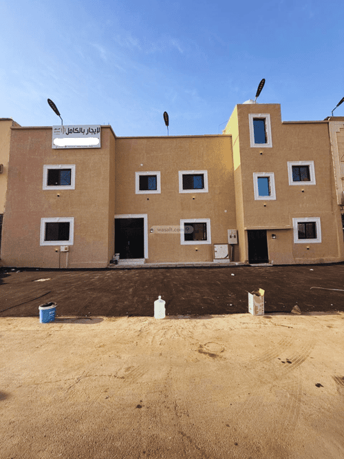 عمارة 400 متر مربع واجهة جنوبية العريجاء الغربي، غرب الرياض، الرياض