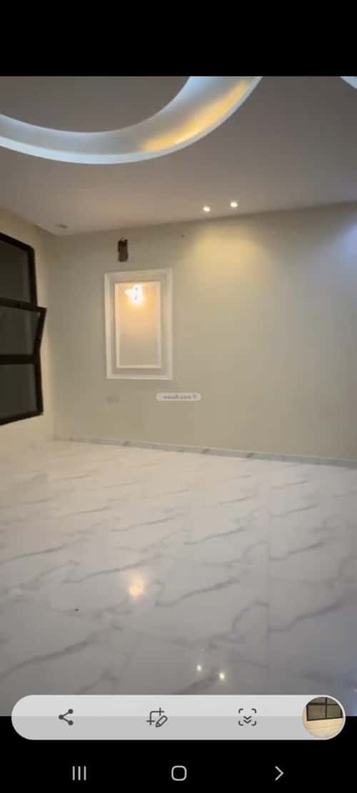 فيلا 300 متر مربع شرقية على شارع 15م طويق، غرب الرياض، الرياض