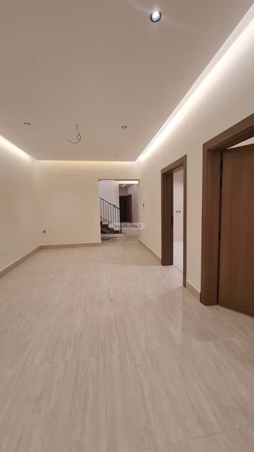 شقة 339 متر مربع ب 7 غرف سلطانة، أبها