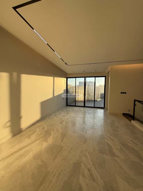 فيلا 277 متر مربع غربية على شارع 25م النهضة، أحد رفيدة