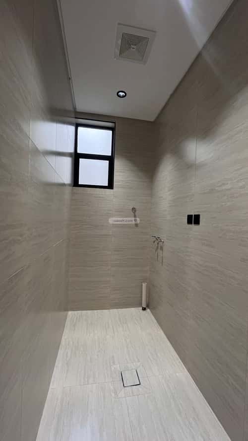 شقة ب 9 غرف العقيق، أبها