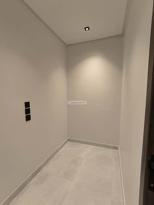 Floor 308 SQM with 10 bedrooms الوسام، خميس مشيط