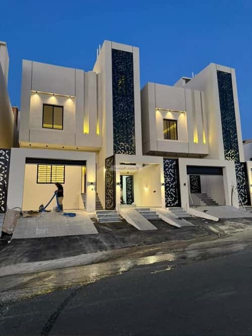 Floor 308 SQM with 10 bedrooms الوسام، خميس مشيط