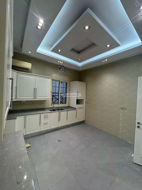 شقة 218 متر مربع ب 5 غرف الروضة، شمال جدة، جدة