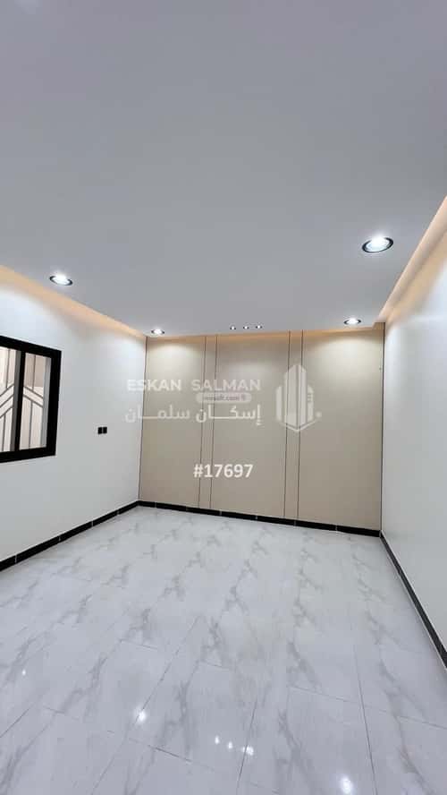 Villa 347 SQM facing North on 25m width street الروضة، نجران