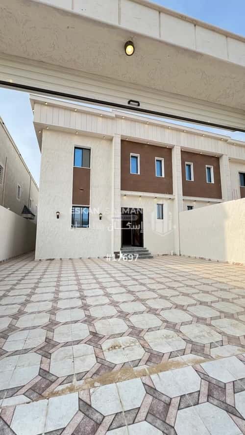 Villa 347 SQM facing North on 25m width street الروضة، نجران