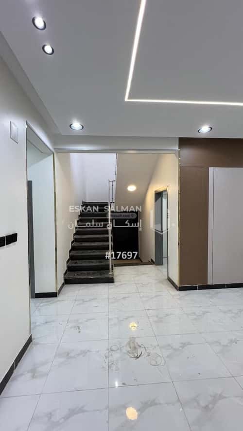 Villa 347 SQM facing North on 25m width street الروضة، نجران