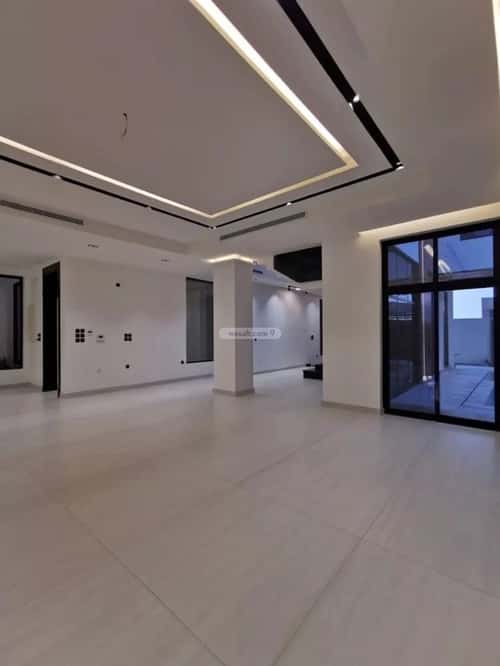 فيلا 375 متر مربع شمالية على شارع 30م البساتين، شمال جدة، جدة