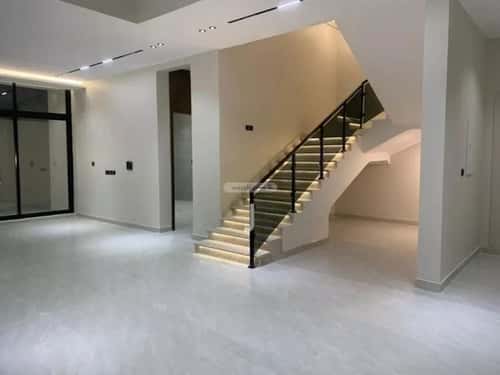 فيلا 300 متر مربع شمالية على شارع 15م الرحمانية، شرق جدة، جدة