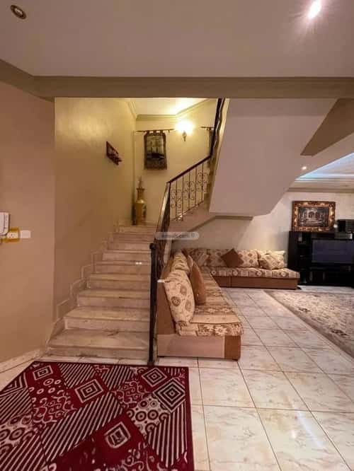 فيلا 312 متر مربع جنوبية على شارع 15م البساتين، شمال جدة، جدة