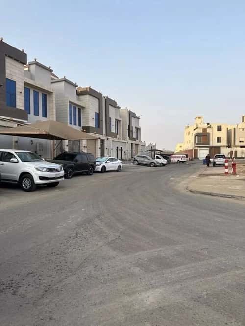 Land 694 SQM facing North East on 15m width street الزمرد، شمال جدة، جدة