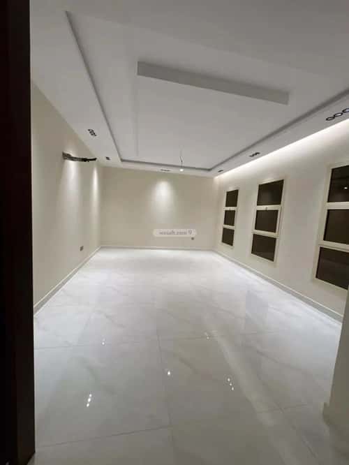 فيلا 375 متر مربع شرقية على شارع 15م الزمرد، شمال جدة، جدة