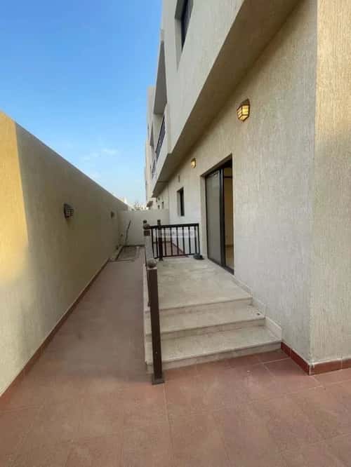 Villa 285 SQM facing West on 15m width street الصواري، شمال جدة، جدة