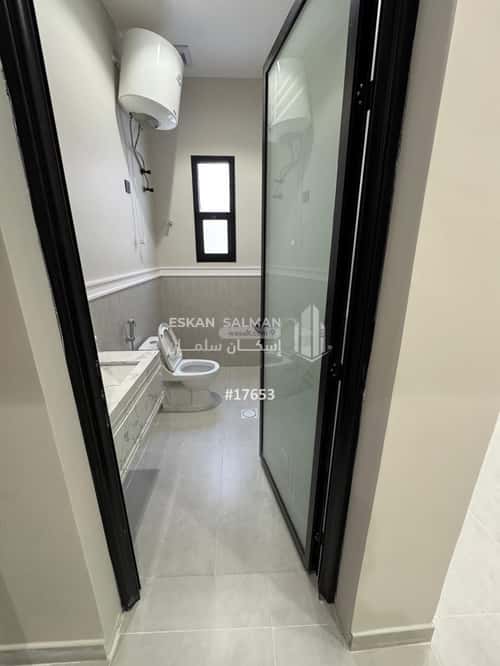 فيلا 219.35 متر مربع جنوبية شرقية على شارع 24م ضاحية الملك فهد، الدمام