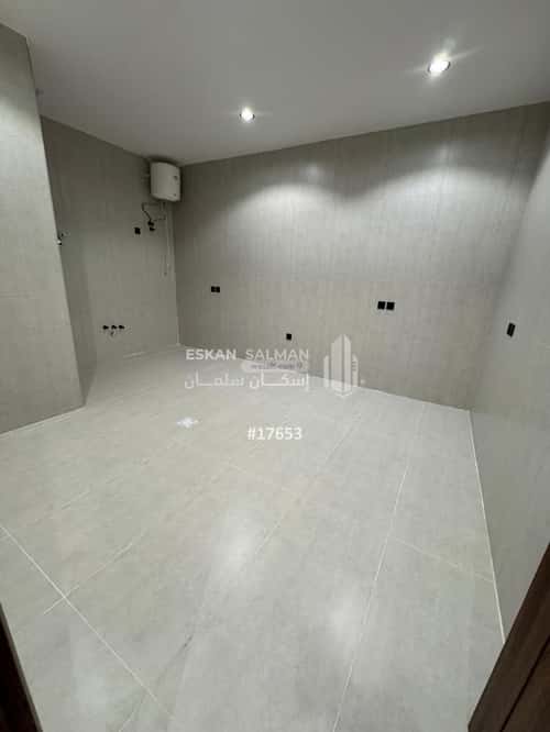 فيلا 219.35 متر مربع جنوبية شرقية على شارع 24م ضاحية الملك فهد، الدمام