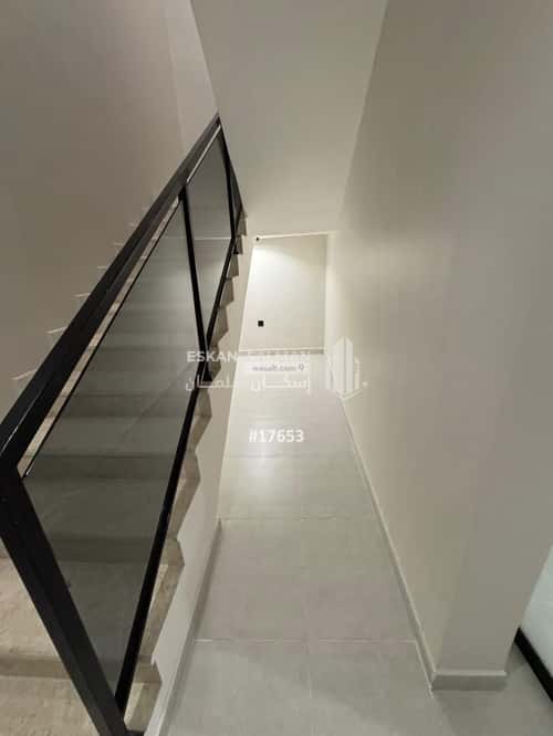 Villa 219 SQM facing South East on 24m width street ضاحية الملك فهد، الدمام