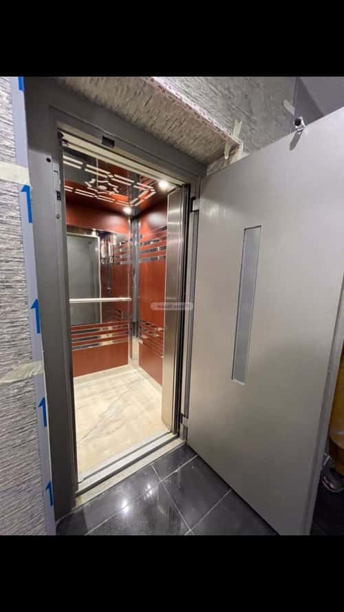 Apartment with 5 Bedrooms Al Swaryee, North Jeddah, Jeddah