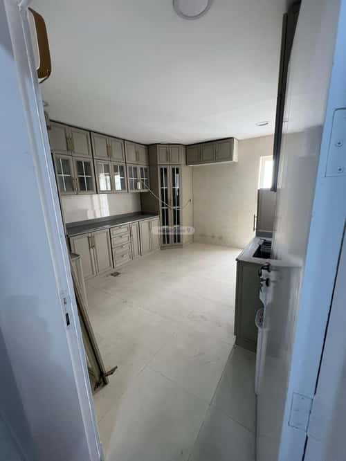 Apartment with 6 bedrooms الضباب، الدمام