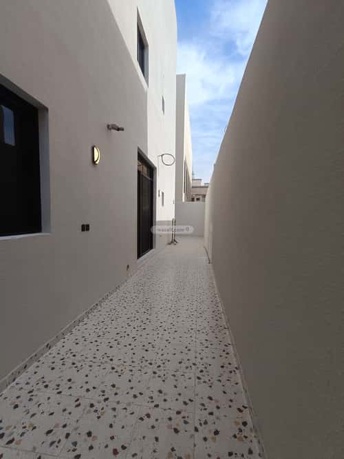 Apartment with 4 Bedrooms Al-Yarmuk, East Riyadh, Riyadh