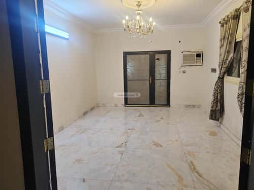 فيلا 750 متر مربع شمالية على شارع 25م النهضة، شرق الرياض، الرياض