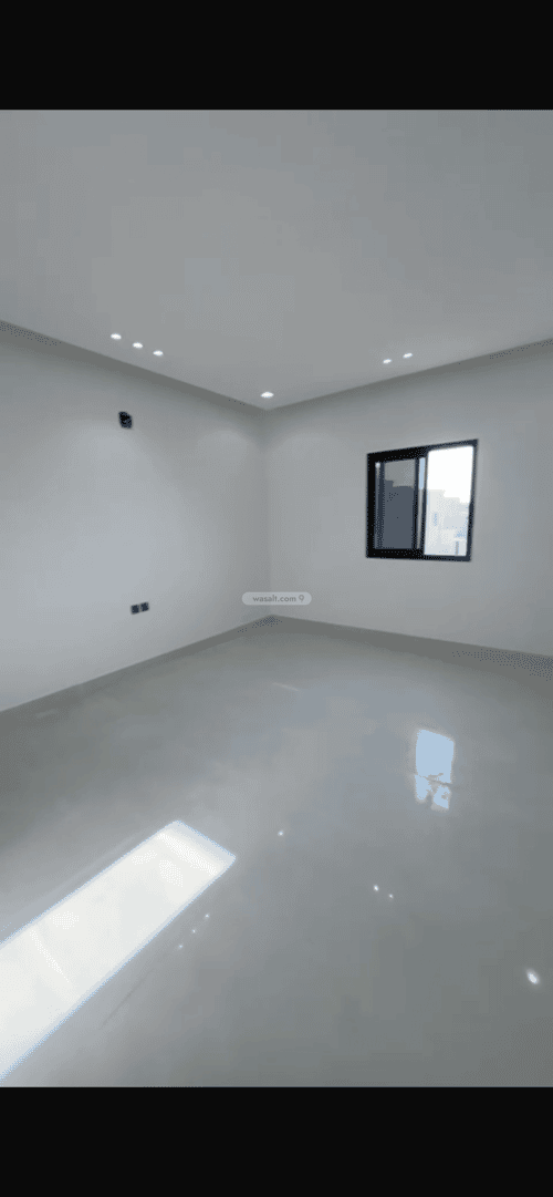 Floor 169.48 SQM with 5 Bedrooms Al-Janadriyah, East Riyadh, Riyadh