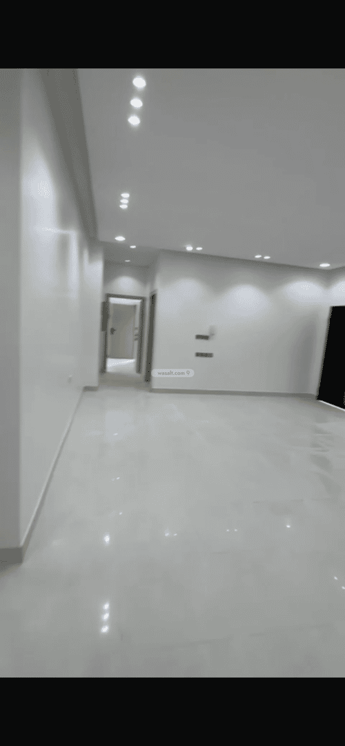 Floor 179.19 SQM with 4 Bedrooms Al-Janadriyah, East Riyadh, Riyadh