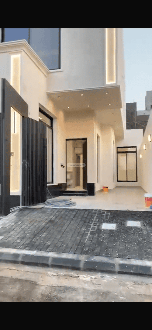 Floor 135.47 SQM with 5 Bedrooms Al-Maizaliyah, East Riyadh, Riyadh