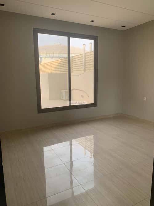 Building 251 SQM Facing West Twaeeq, West Riyadh, Riyadh