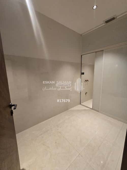 فيلا 240 متر مربع شمالية على شارع 20م النهضة، شرق الرياض، الرياض