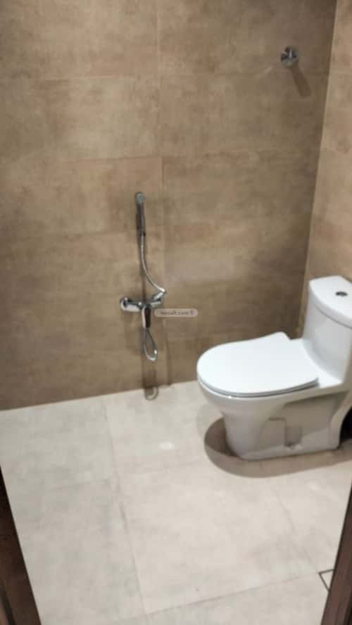 Villa 375 SQM Facing West with 8 Bedrooms As-Sahafa, North Riyadh, Riyadh