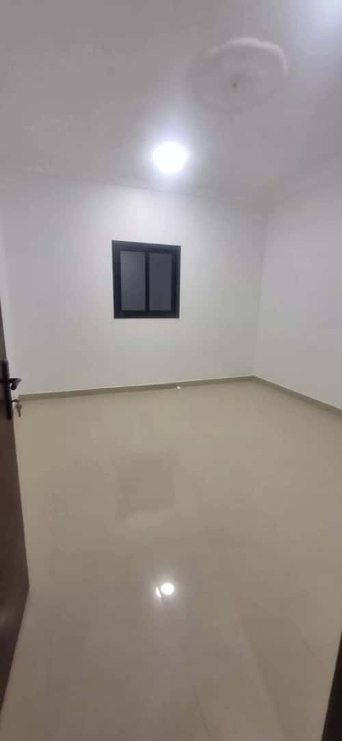 فيلا 260 متر مربع شمالية على شارع 15م المونسية، شرق الرياض، الرياض