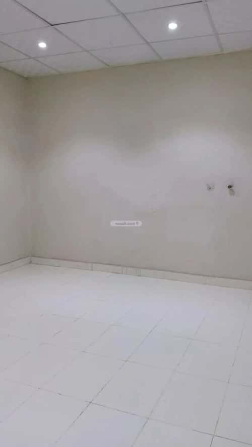 Floor 304 SQM with 15 bedrooms المناخ، جنوب الرياض، الرياض