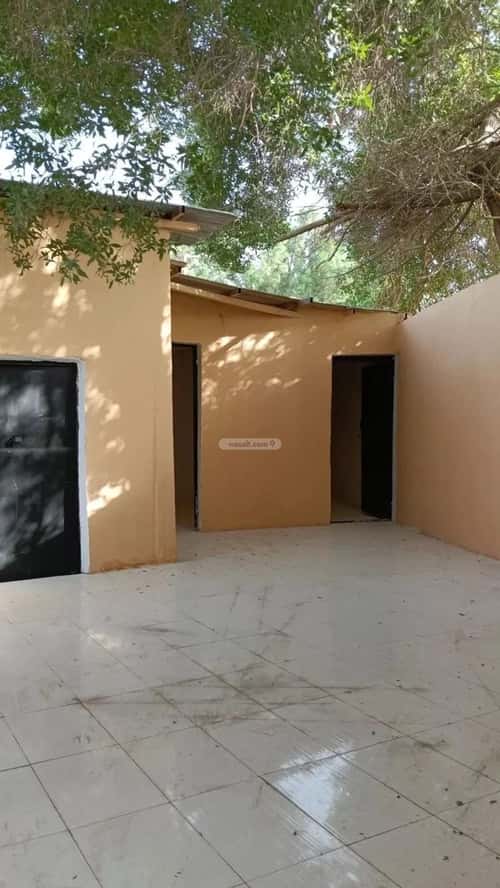 Floor 304 SQM with 15 Bedrooms Al-Manakh, South Riyadh, Riyadh