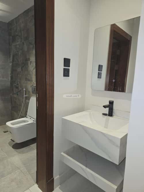 شقة ب 4 غرف الحمراء، الخبر